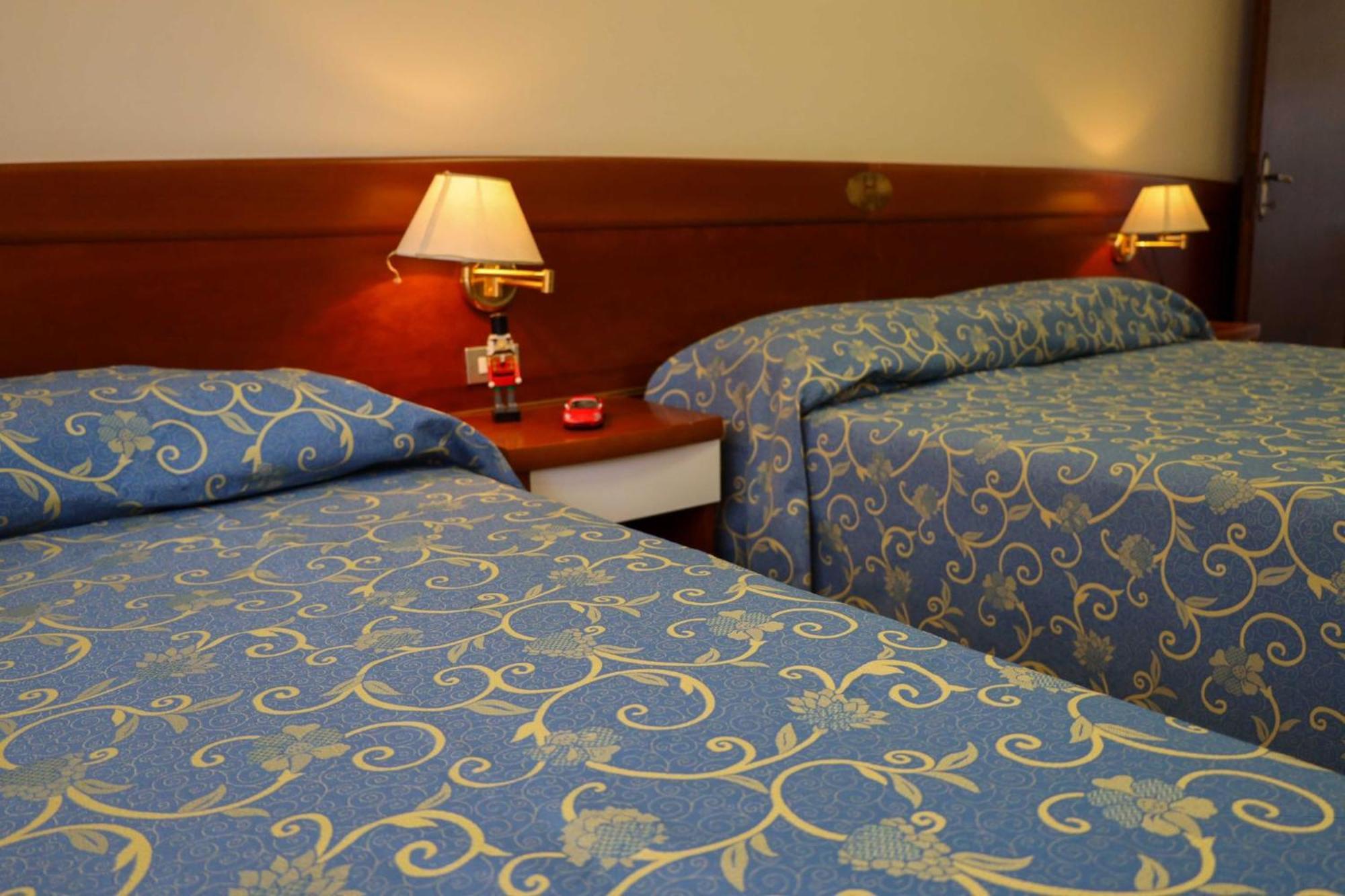Easy Hotel Meryon Sottomarina Eksteriør billede
